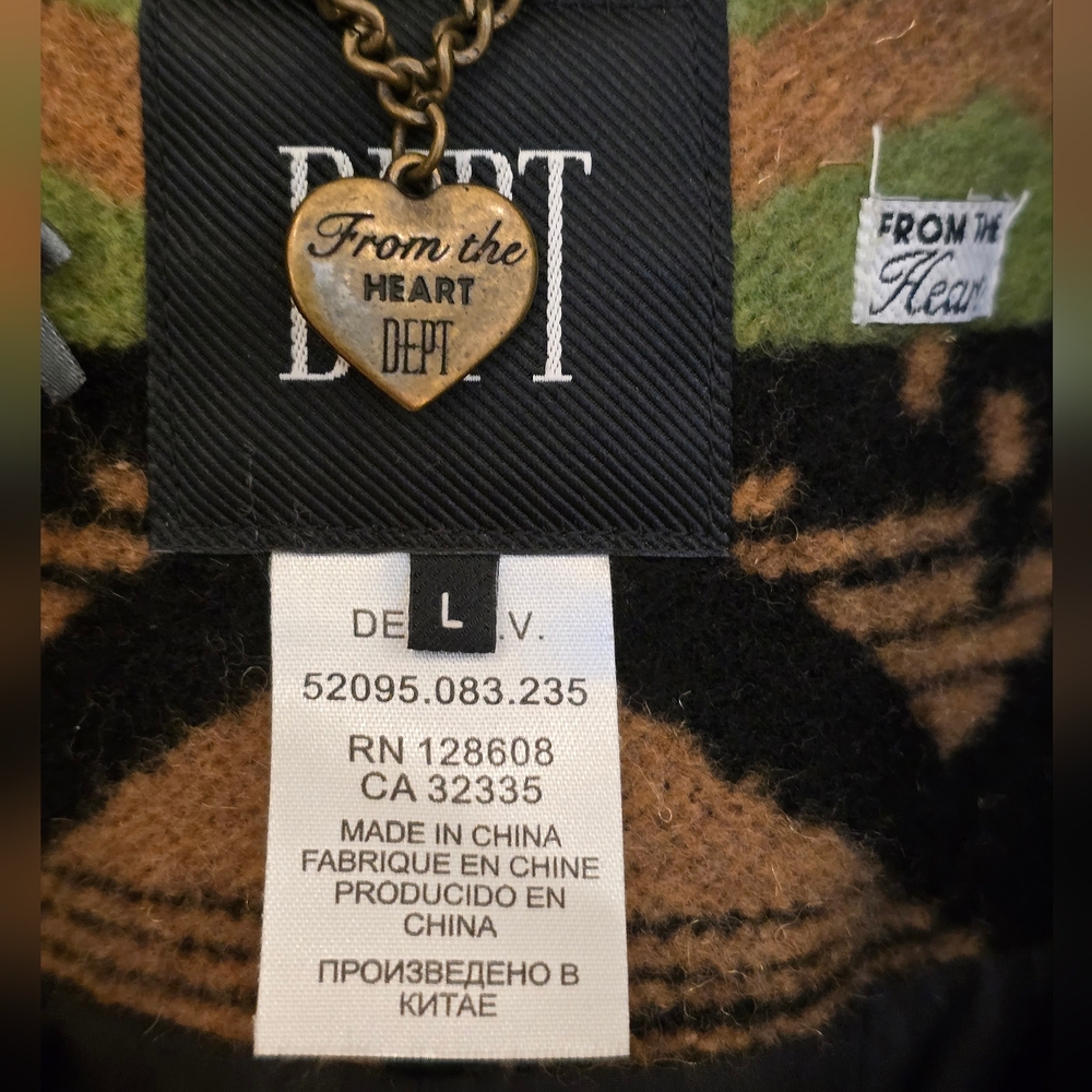 Women's Geometric Toggle Utility Jacket - image 3